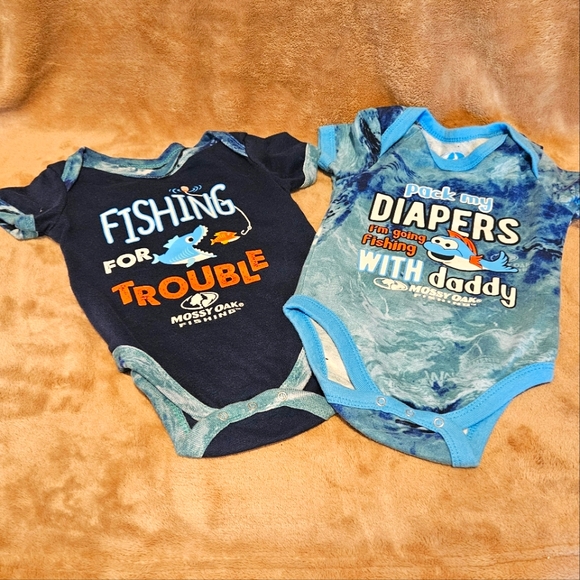 Mossy Oak Fishing Camouflage Onesie Bundle - Picture 1 of 6